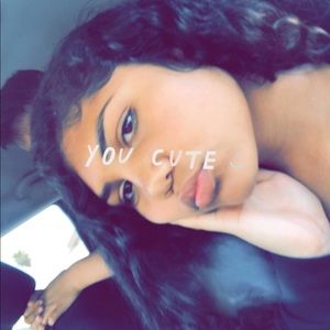 Meet your Posher, Desiree